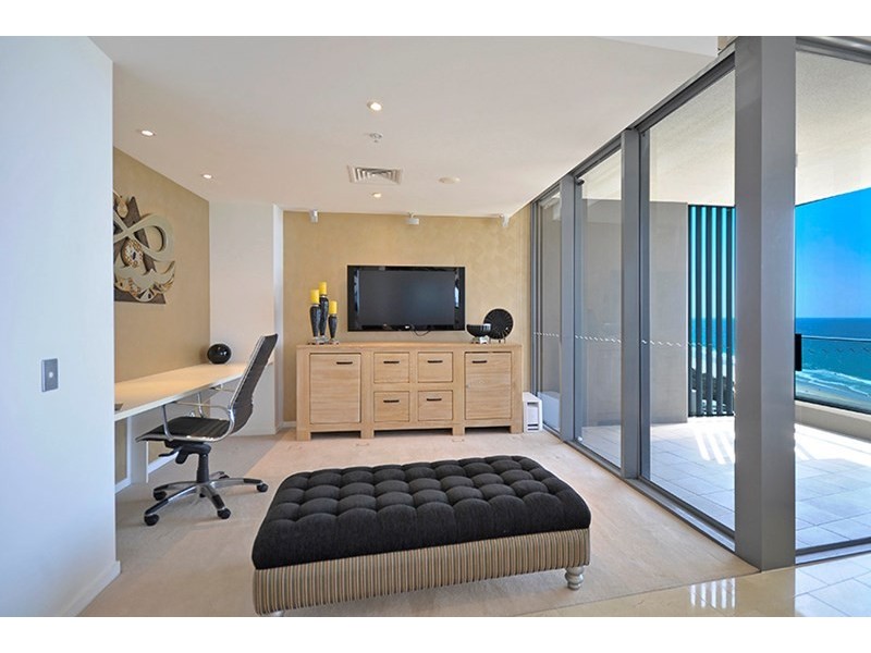 48/173 Old Burleigh Road, Broadbeach QLD 4218