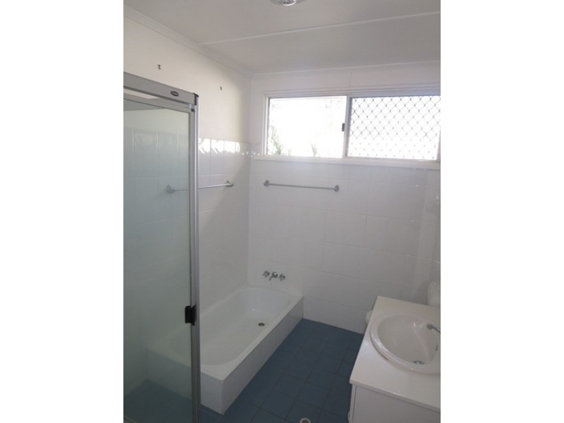 80 Albion Avenue, Miami QLD 4220