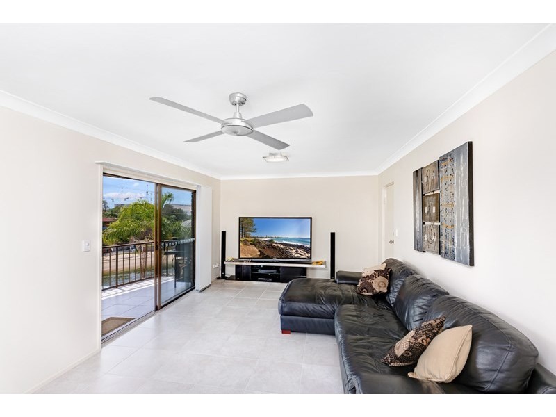 3/33 Surfers Avenue, Mermaid Waters QLD 4218