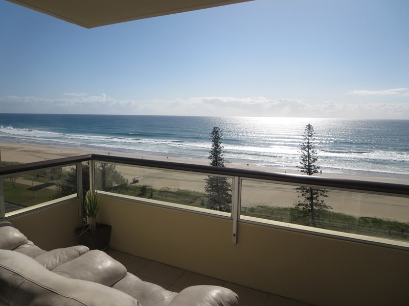 23/90 Marine Parade, Miami QLD 4220