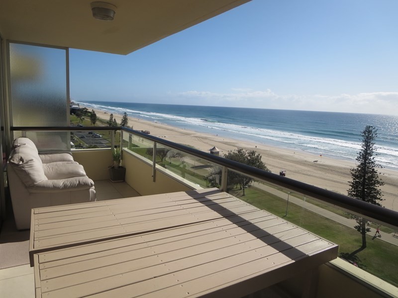 23/90 Marine Parade, Miami QLD 4220