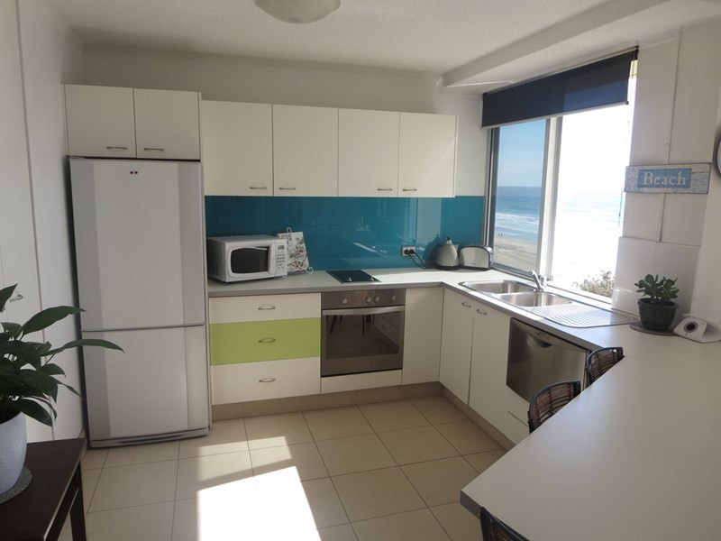 23/90 Marine Parade, Miami QLD 4220