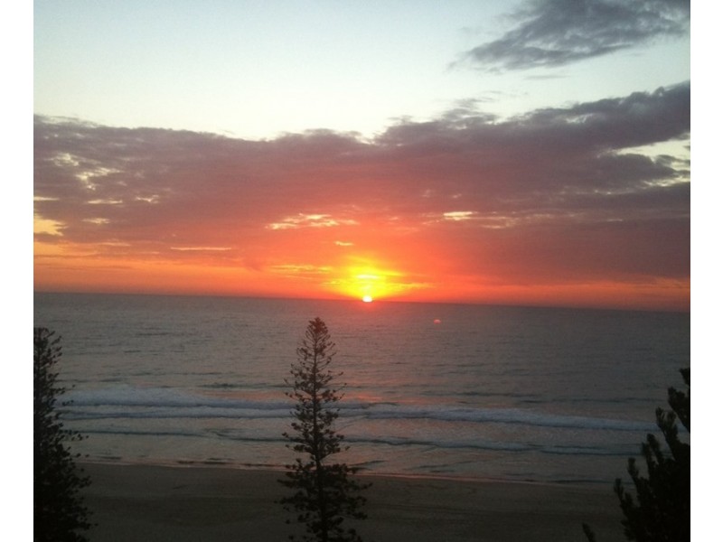 23/90 Marine Parade, Miami QLD 4220