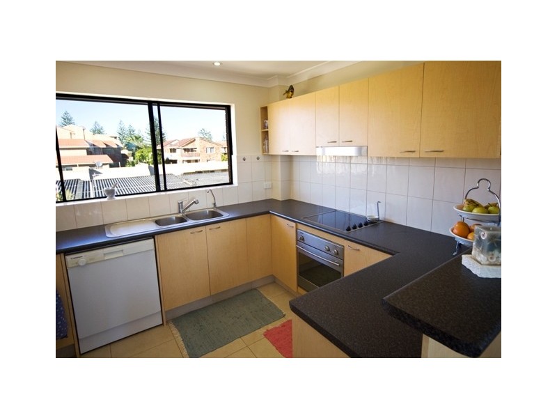 7 ‘Joangie Lodge’, 26 Cronulla Avenue, Mermaid Beach QLD 4218