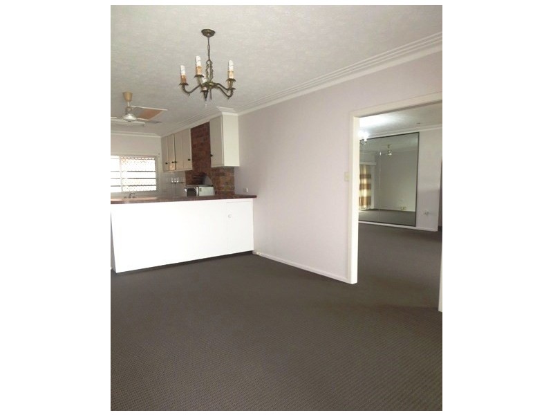 141 Monaco Street, Broadbeach Waters QLD 4218