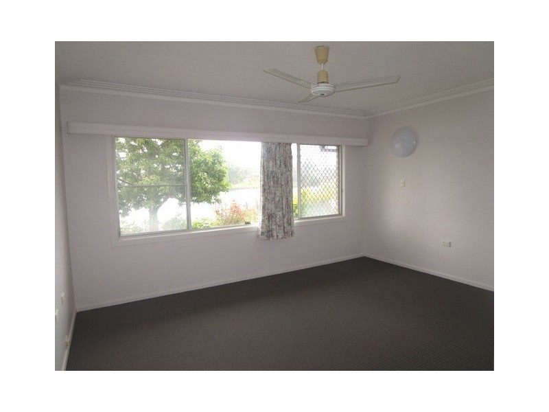 141 Monaco Street, Broadbeach Waters QLD 4218