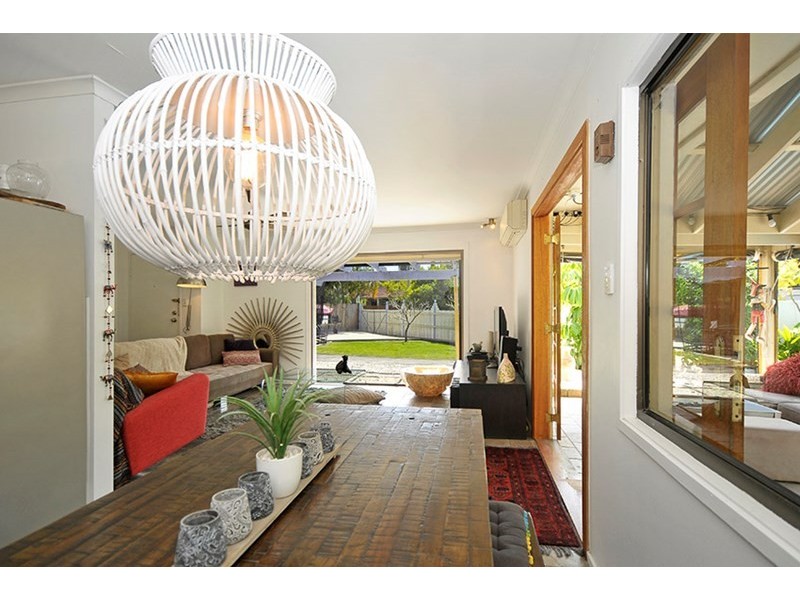 25 Karina Crescent, Broadbeach Waters QLD 4218