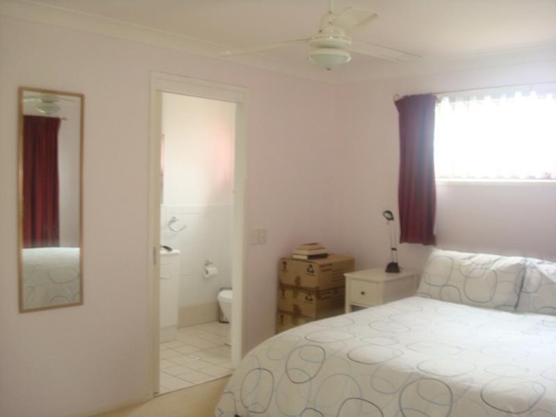 1 Intrepid Drive, Mermaid Waters QLD 4218