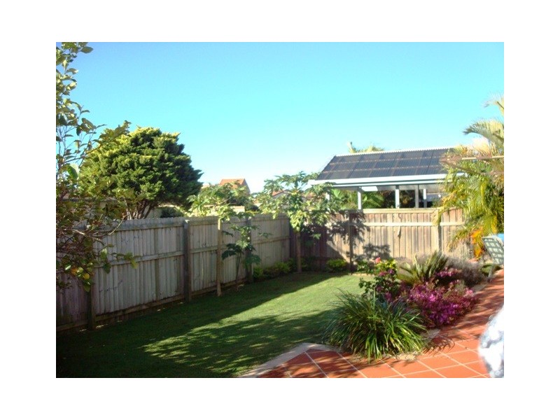 1 Intrepid Drive, Mermaid Waters QLD 4218
