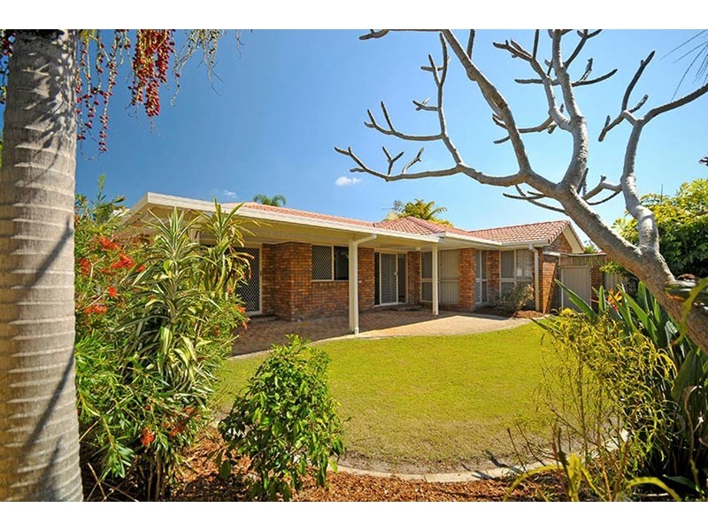 12 Oakleigh Circuit, Robina QLD 4226