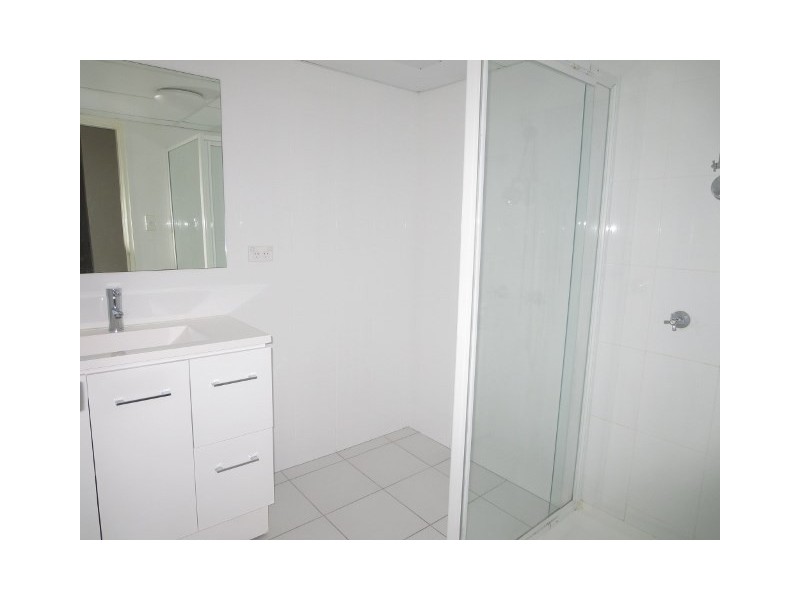 3/10 Duet Drive, Mermaid Waters QLD 4218