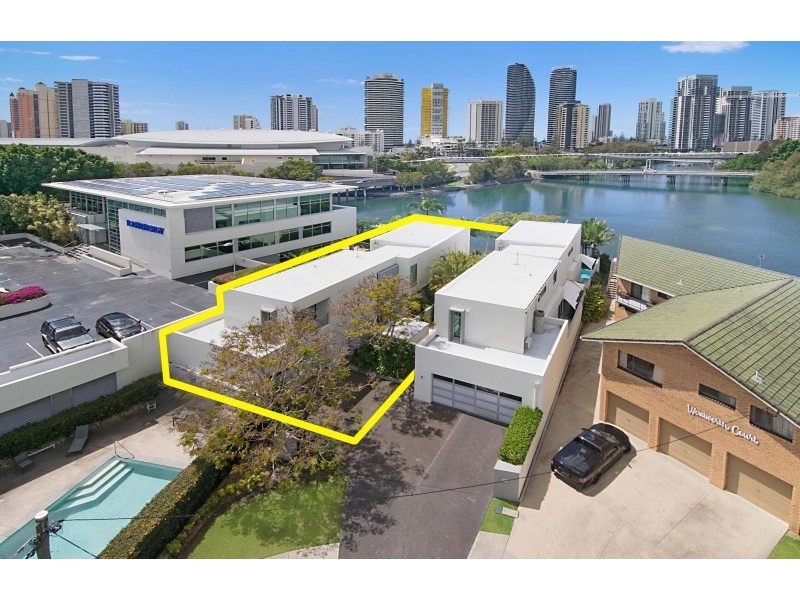 27 Miami Key, Broadbeach Waters QLD 4218