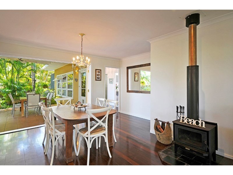 24 Savoy Drive, Broadbeach Waters QLD 4218