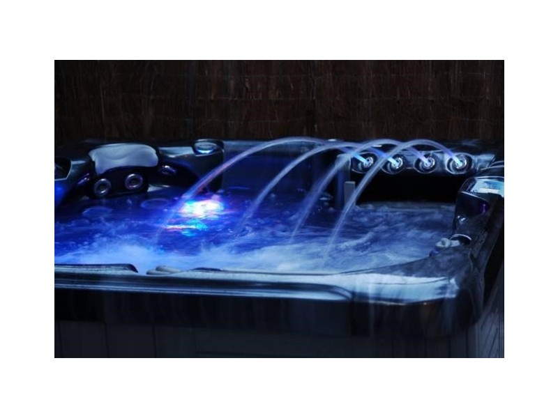 24 Savoy Drive, Broadbeach Waters QLD 4218