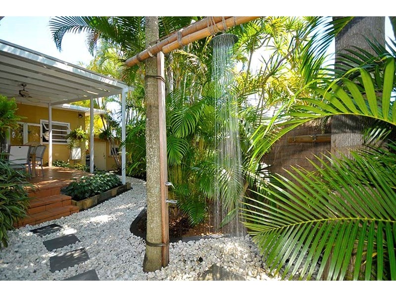 24 Savoy Drive, Broadbeach Waters QLD 4218