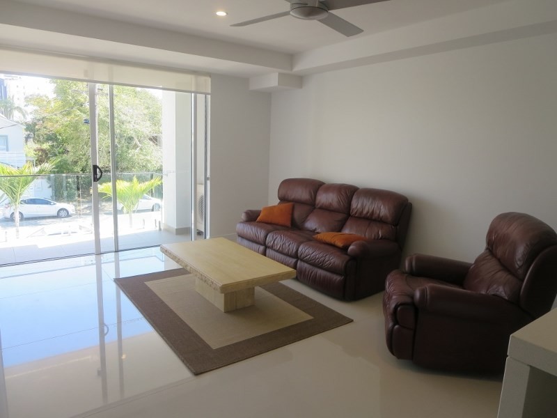 202/46-48 Peerless Avenue, Mermaid Beach QLD 4218