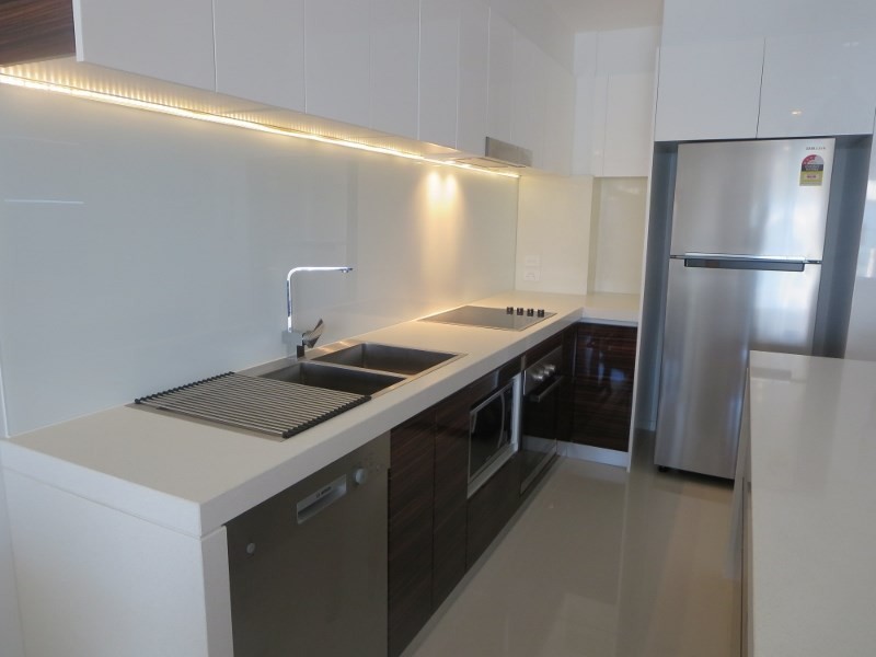 202/46-48 Peerless Avenue, Mermaid Beach QLD 4218