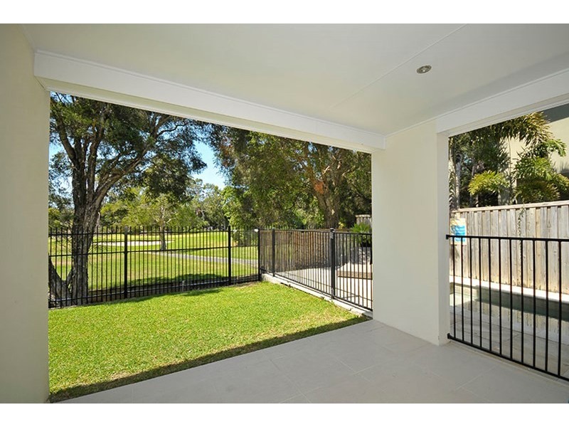 3/15 Andromeda Parade, Robina QLD 4226