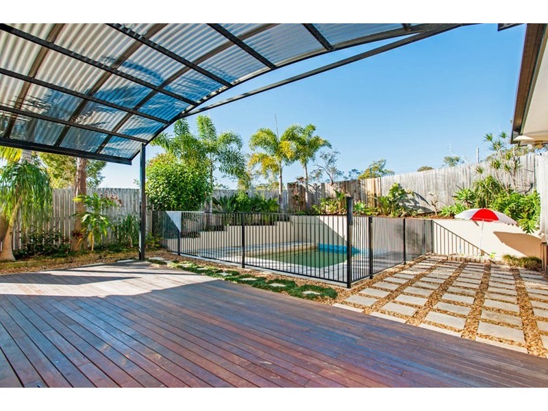 82 Kincaid Drive, Highland Park QLD 4211