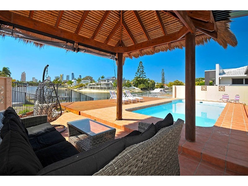 42 Rio Vista Boulevard, Broadbeach Waters QLD 4218