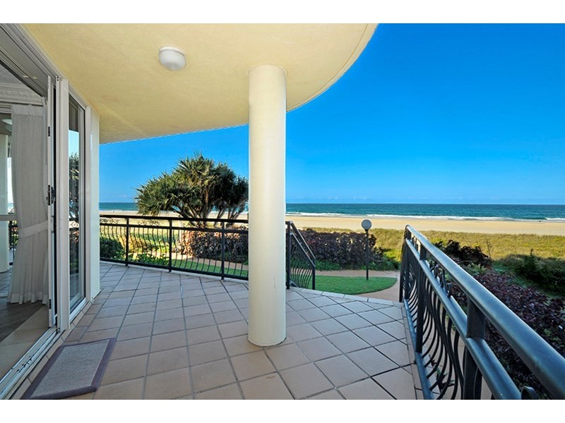 2/311 GOLDEN FOUR Drive, Bilinga QLD 4225