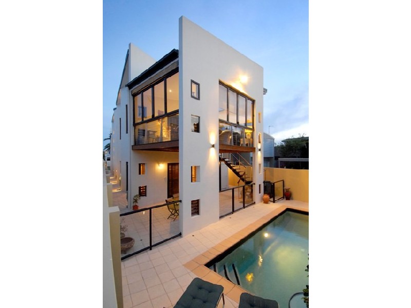 27 Arthur Street, Mermaid Beach QLD 4218