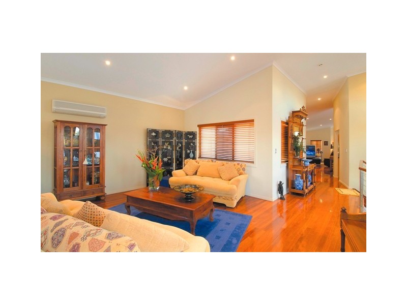 27 Arthur Street, Mermaid Beach QLD 4218