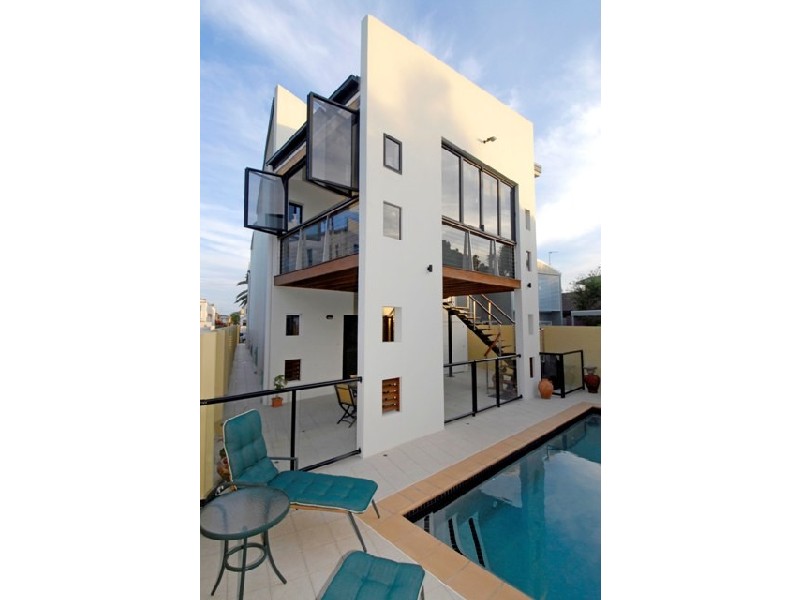 27 Arthur Street, Mermaid Beach QLD 4218
