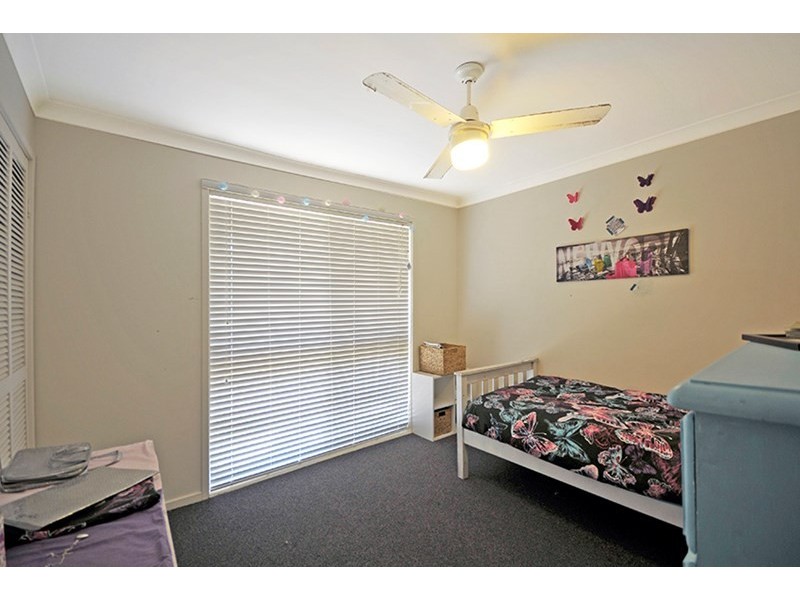 63 Alec Avenue, Mermaid Waters QLD 4218