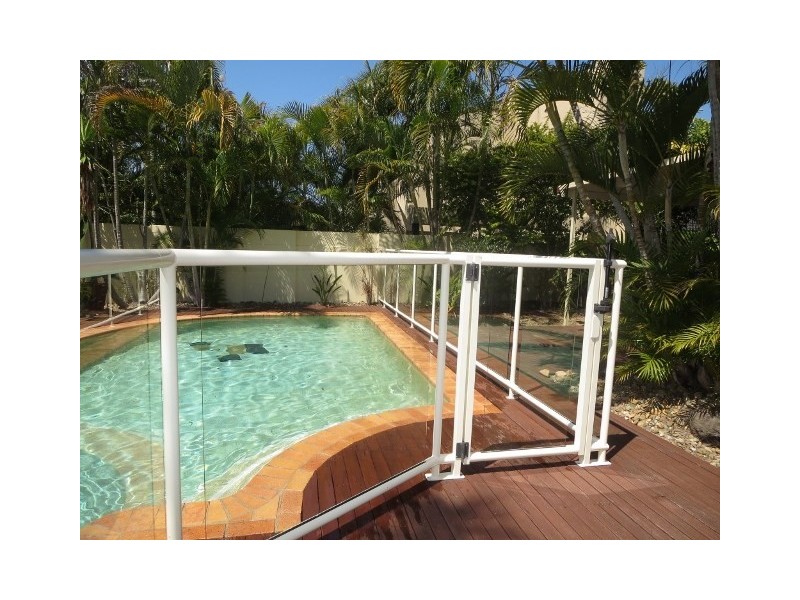 36 Beauty Point Drive, Robina QLD 4226