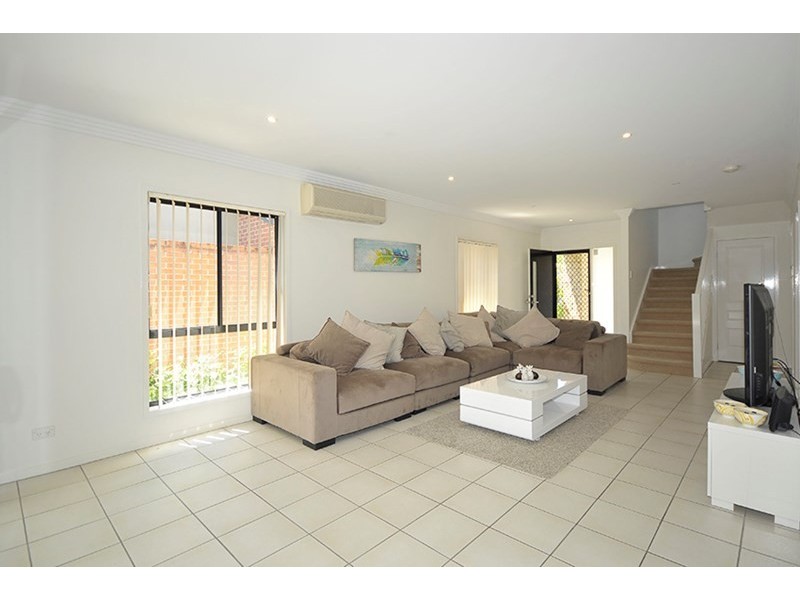 21 Royal woods Drive, Robina QLD 4226