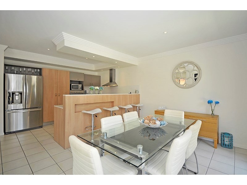 21 Royal woods Drive, Robina QLD 4226