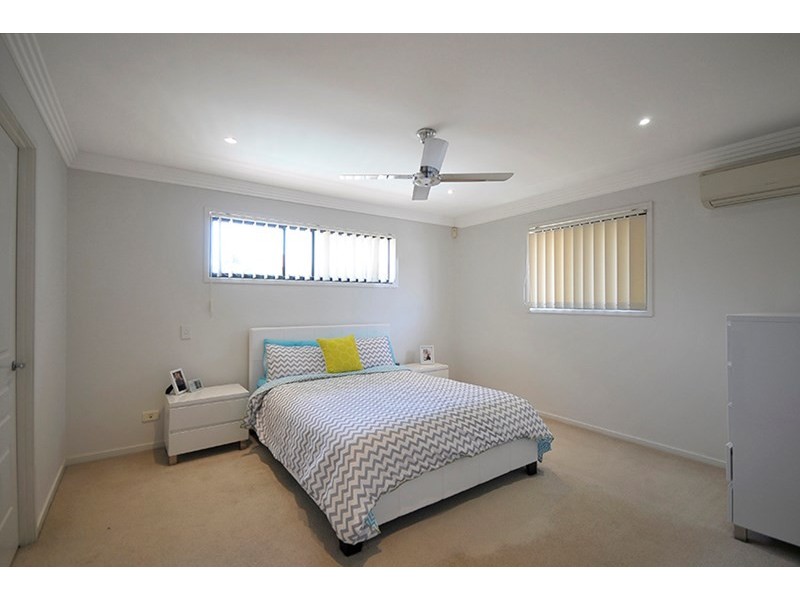 21 Royal woods Drive, Robina QLD 4226