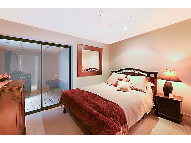 2/31 Woodgee Street, Currumbin QLD 4223