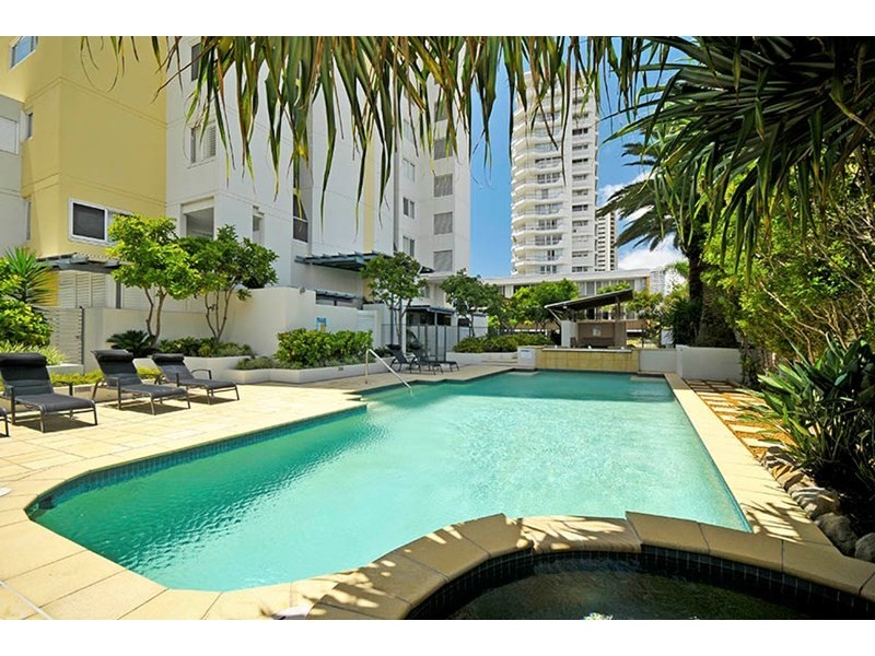 4/186-192 The Esplanade, Burleigh Heads QLD 4220