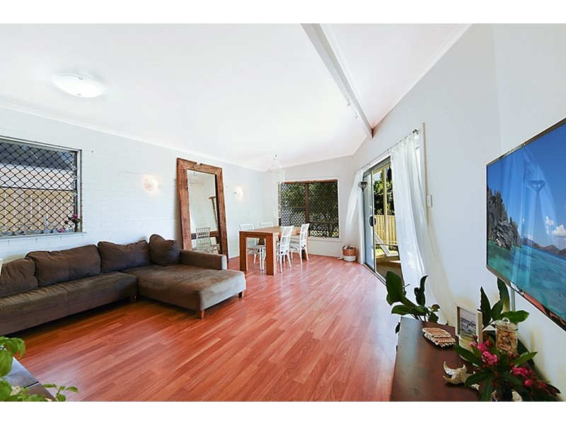 947 Gold Coast Highway, Palm Beach QLD 4221