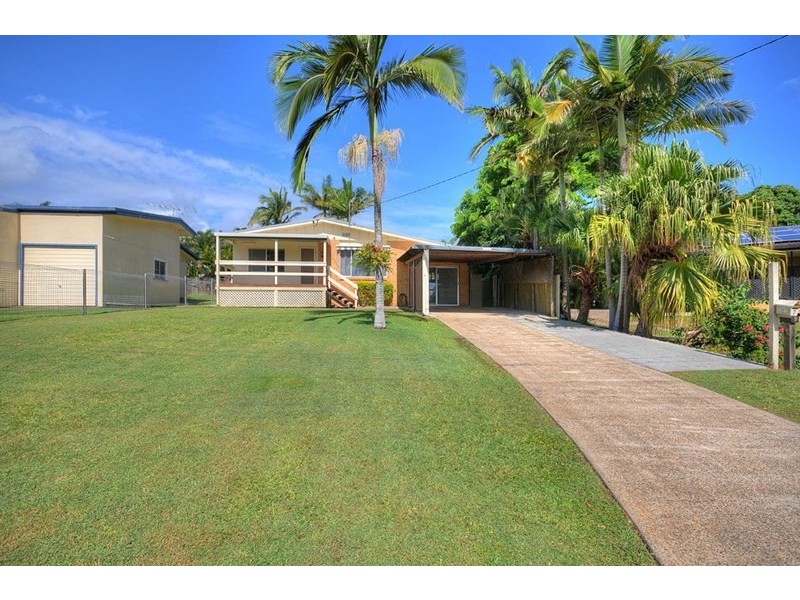 7 Algona Street, Labrador QLD 4215