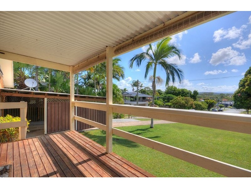 7 Algona Street, Labrador QLD 4215