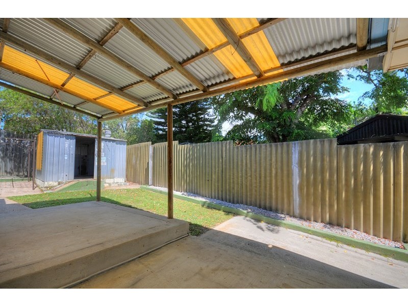 7 Algona Street, Labrador QLD 4215