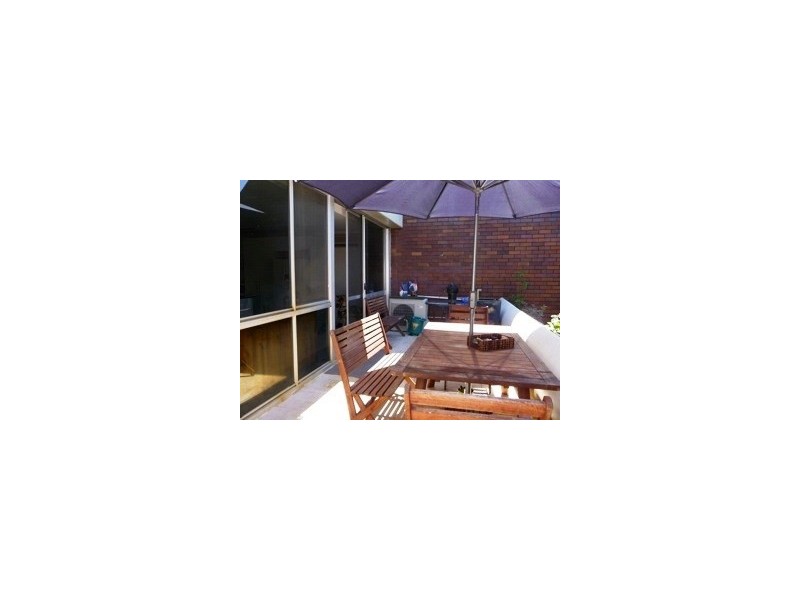 15/111 Rio Vista Boulevard, Broadbeach Waters QLD 4218