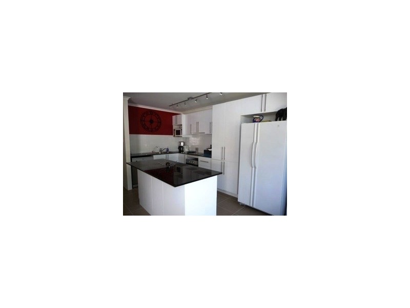 15/111 Rio Vista Boulevard, Broadbeach Waters QLD 4218