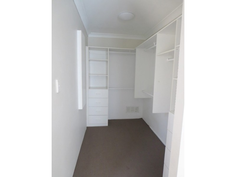 7 Caithness Court, Sorrento QLD 4217