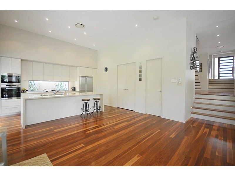 9 Lacerta Avenue, Robina QLD 4226