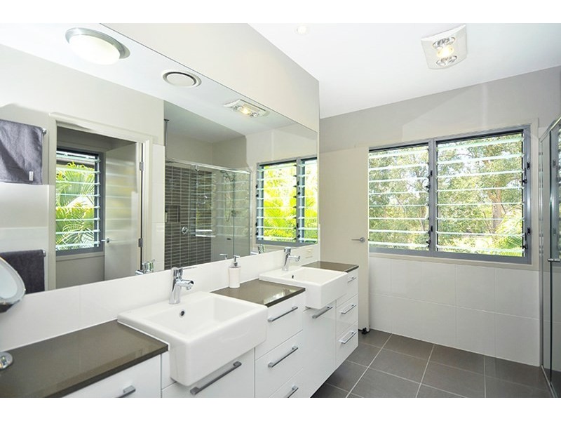 9 Lacerta Avenue, Robina QLD 4226