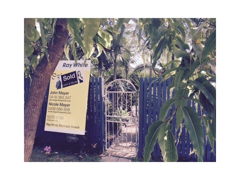 23 Karina Crescent, Broadbeach Waters QLD 4218