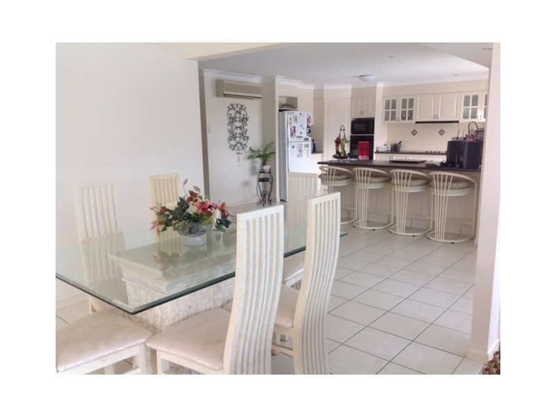 23 Namatjira Court, Broadbeach Waters QLD 4218