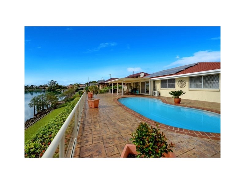23 Namatjira Court, Broadbeach Waters QLD 4218