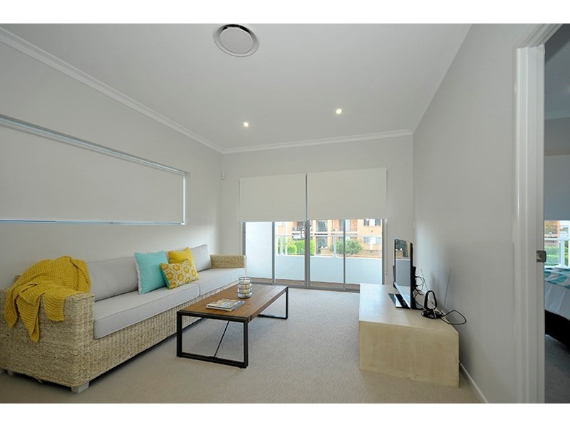 31 Cronulla Avenue, Mermaid Beach QLD 4218