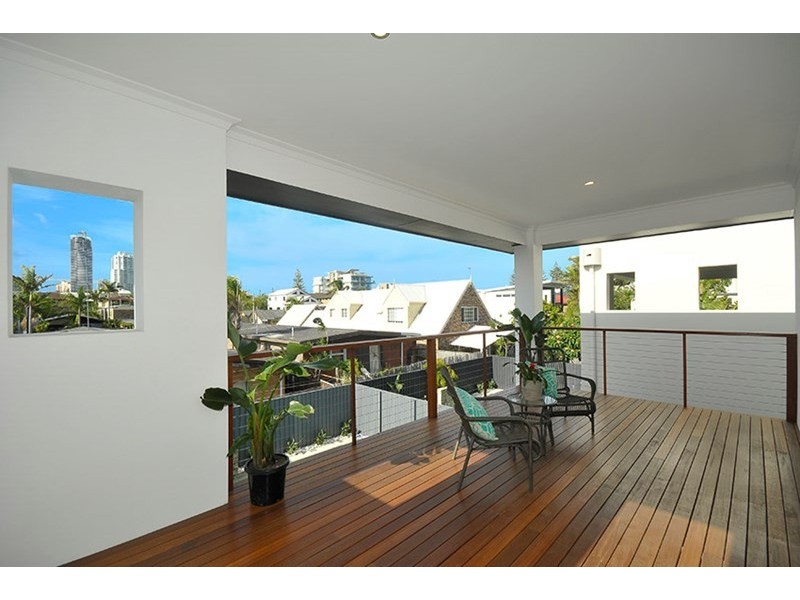 31 Cronulla Avenue, Mermaid Beach QLD 4218