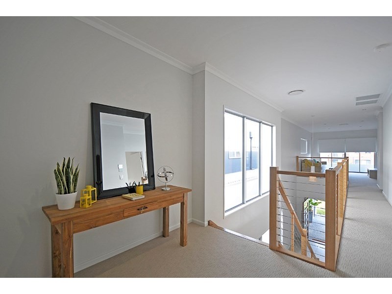 31 Cronulla Avenue, Mermaid Beach QLD 4218